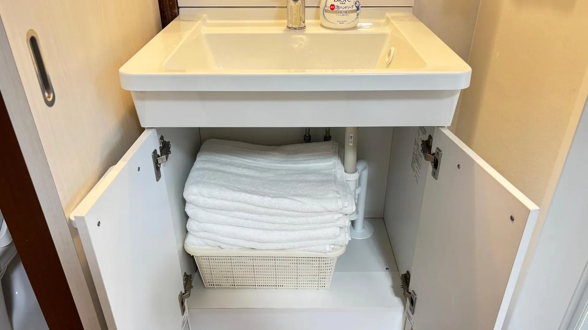 Urayasu House! For Up To 6 People, 15 Min Bus Ride To Disney! 東京都 アパート
